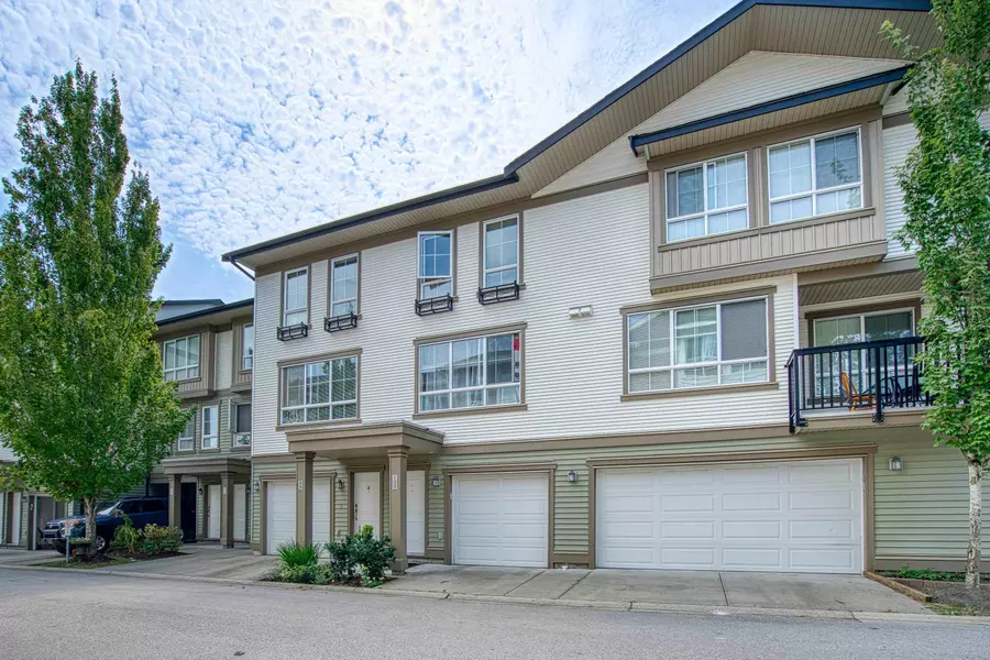 19505 68a AVE #100, Surrey, BC V4N 6K3