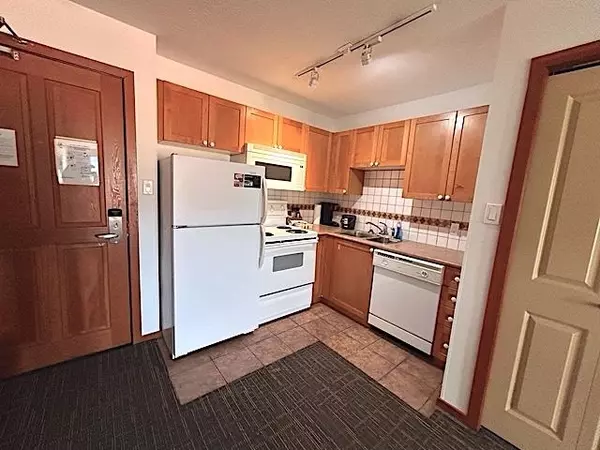 Whistler, BC V8E 1C1,4315 Northlands BLVD #633