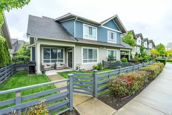 Tsawwassen, BC V4M 0B8,1816 Osprey DR #203