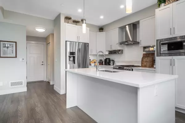 1816 Osprey DR #203 Tsawwassen, BC V4M 0B8