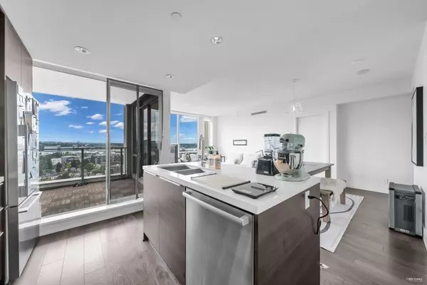 North Vancouver, BC V7J 0A9,1550 Fern ST #2104