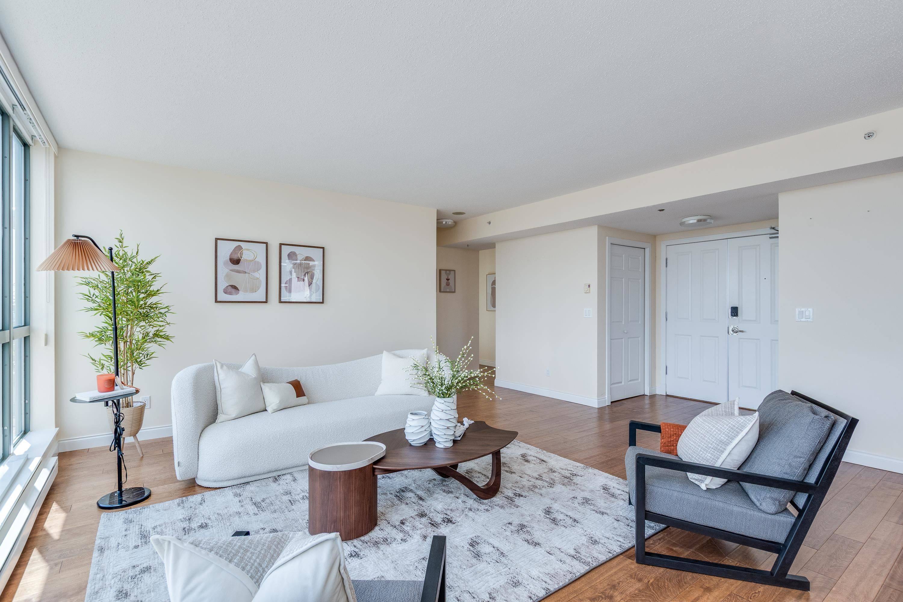 Burnaby, BC V5H 4V9,4788 Hazel ST #1702