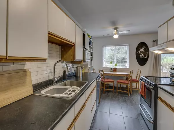 Squamish, BC V8B 0Y4,38173 Westway AVE #21