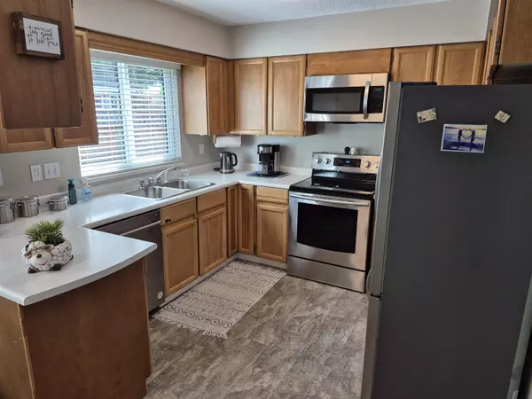 Port Coquitlam, BC V3C 4T2,1964 Campbell AVE