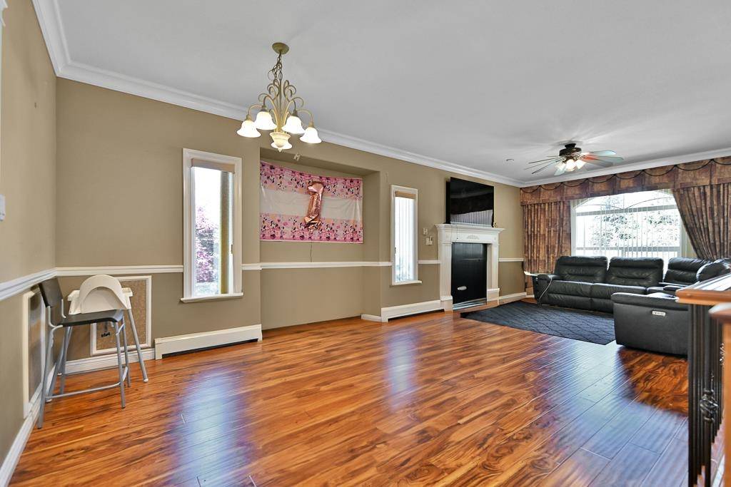Maple Ridge, BC V2X 8R6,21008 Barker AVE