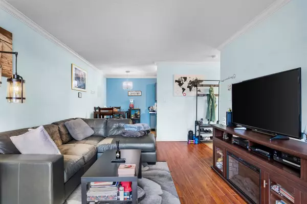 New Westminster, BC V3M 3Y2,315 Tenth ST #306