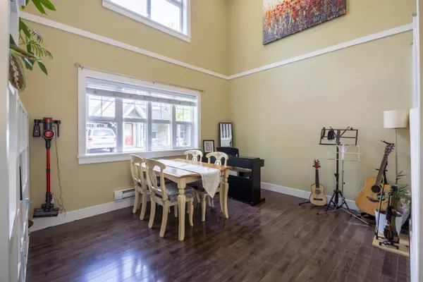 Maple Ridge, BC V2X 9A8,22977 116 AVE #32