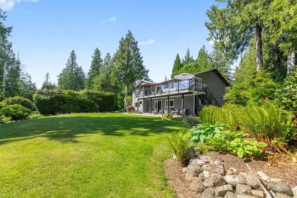 1200 Paggio RD, Roberts Creek, BC V0N 2W2