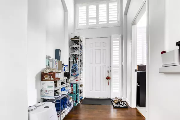 Surrey, BC V3Z 2L3,3428 Rosemary Heights DR