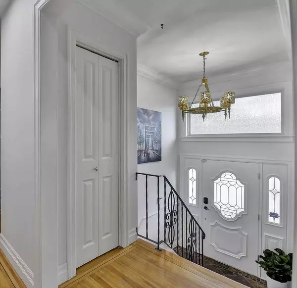 Surrey, BC V3V 5M4,10121 127b ST