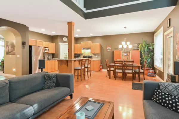 Maple Ridge, BC V2W 2C7,10339 243 ST