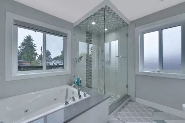 Surrey, BC V3V 5E7,10266 126 ST