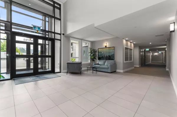 Chilliwack, BC V2R 6K3,45745 Watson RD #208