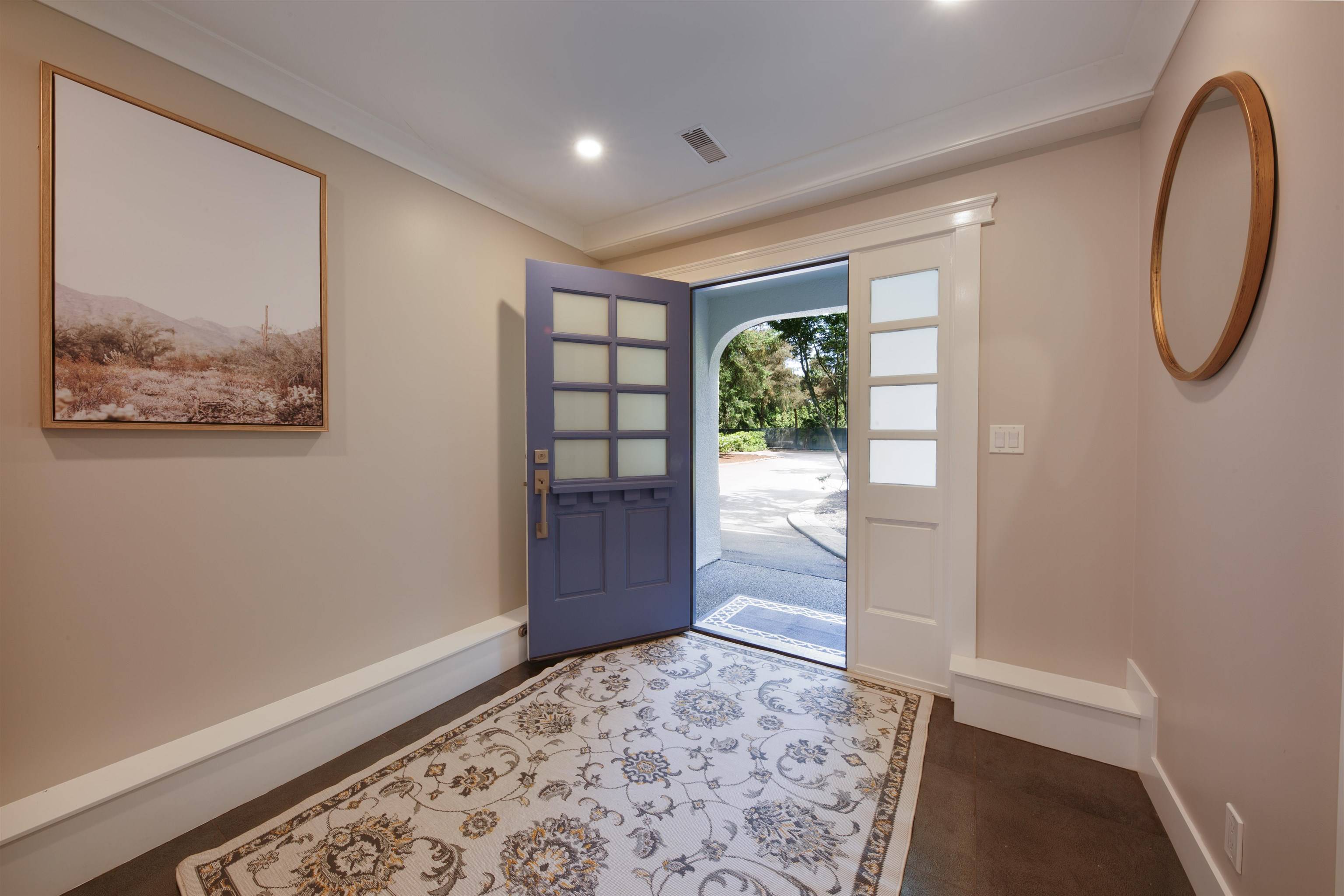 Surrey, BC V4P 1L4,14092 Crescent RD