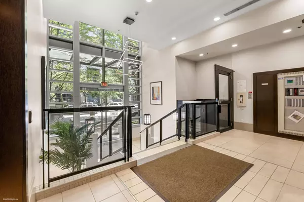 Vancouver, BC V6B 0H1,1255 Seymour ST #1905