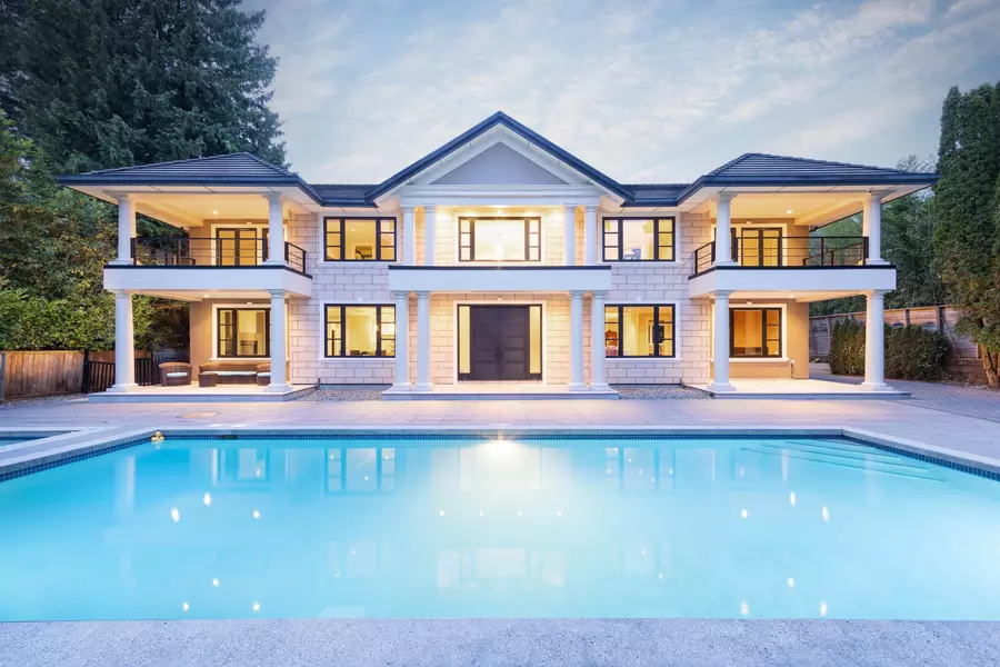 607 Glenmaroon RD, West Vancouver, BC V7S 1P5