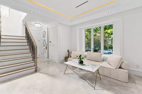 Vancouver, BC V6L 1A2,2848 W 17th AVE