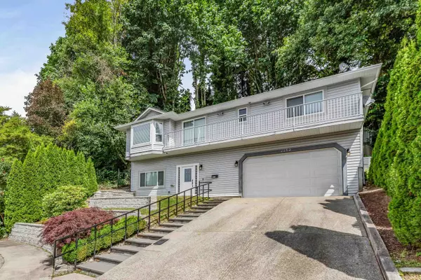 2263 Sentinel DR, Abbotsford, BC V2S 5C9