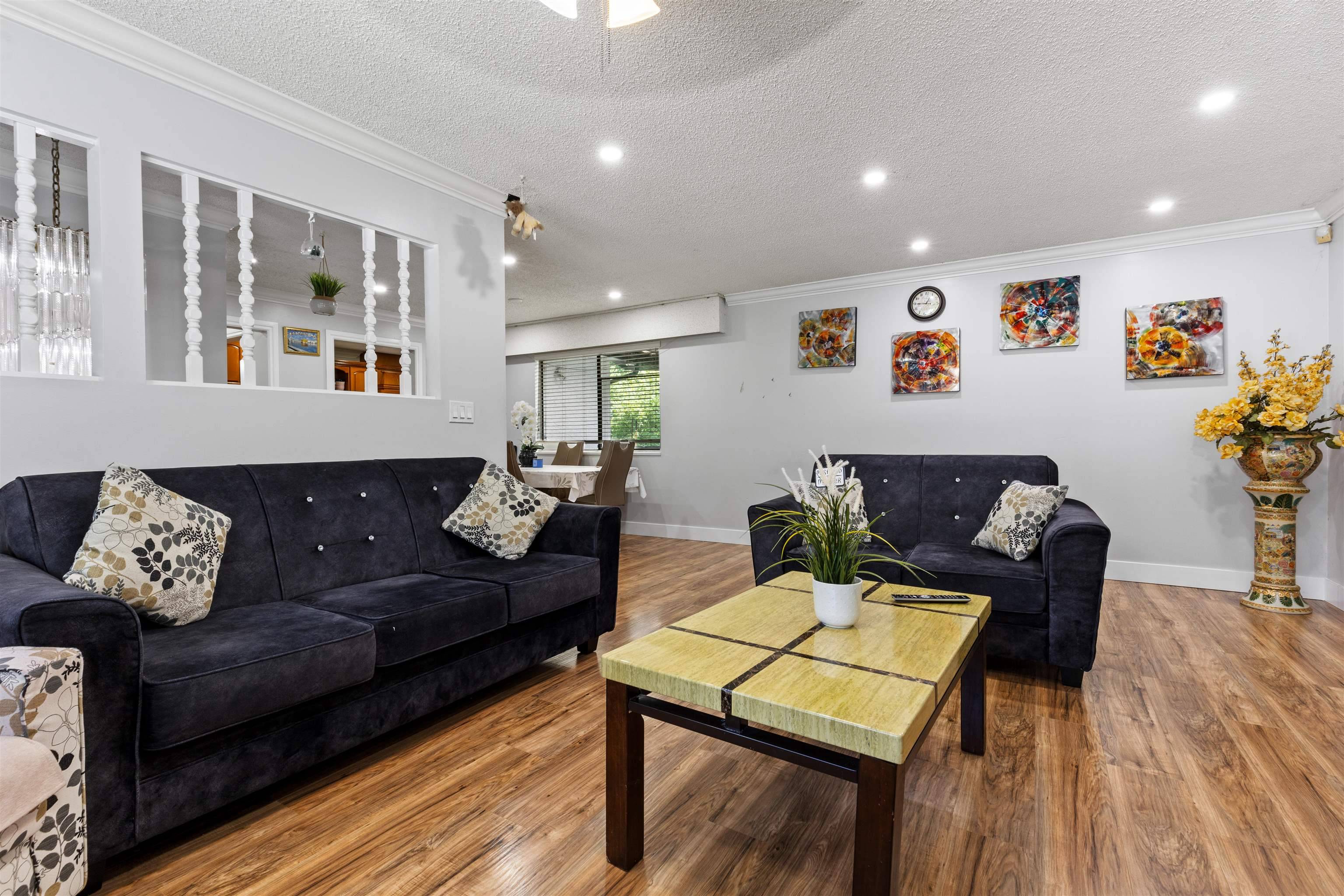 8864 Ursus CRES Surrey, BC V3V 6L4