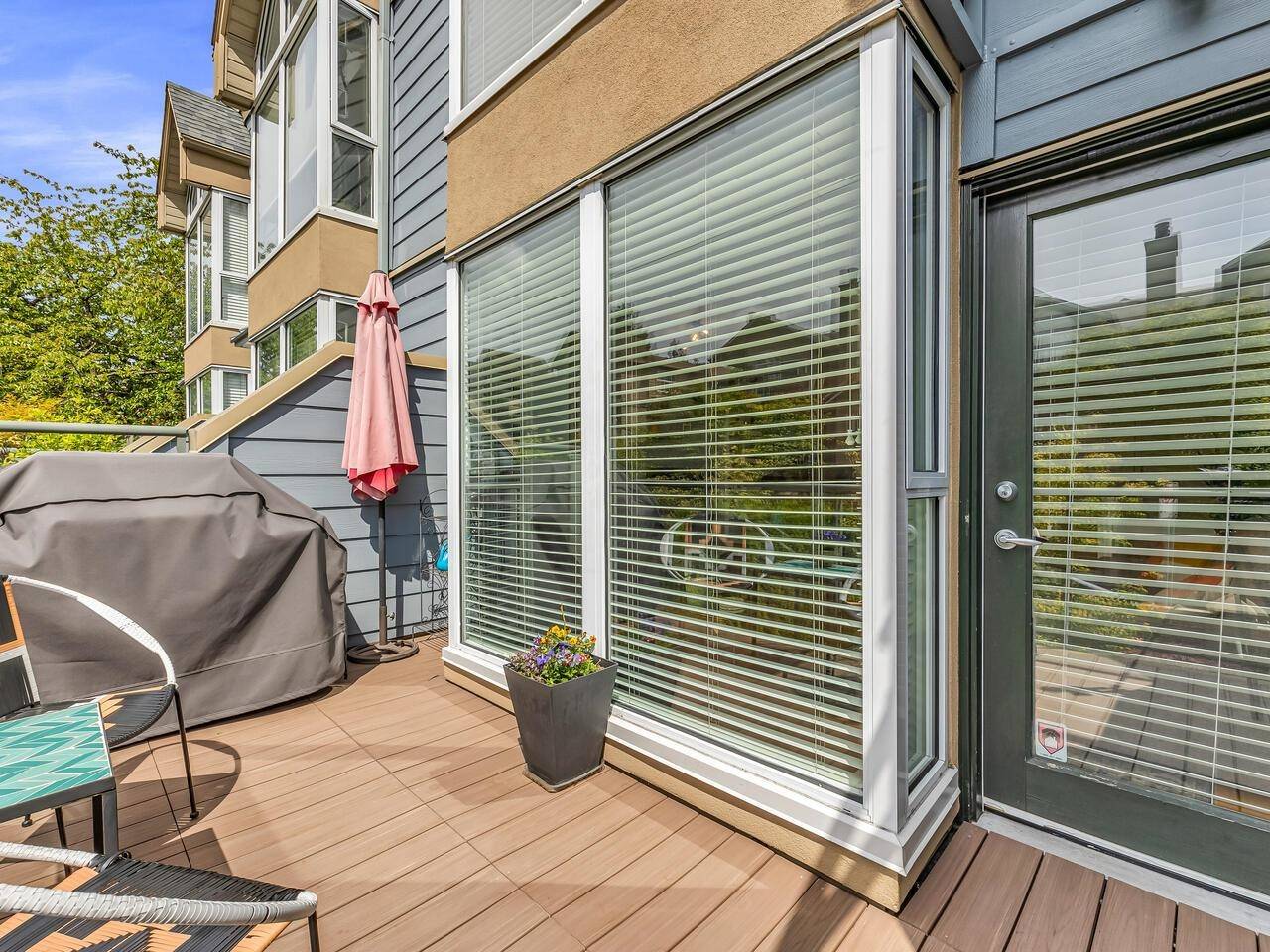 Vancouver, BC V5Z 3T6,3015 Laurel ST