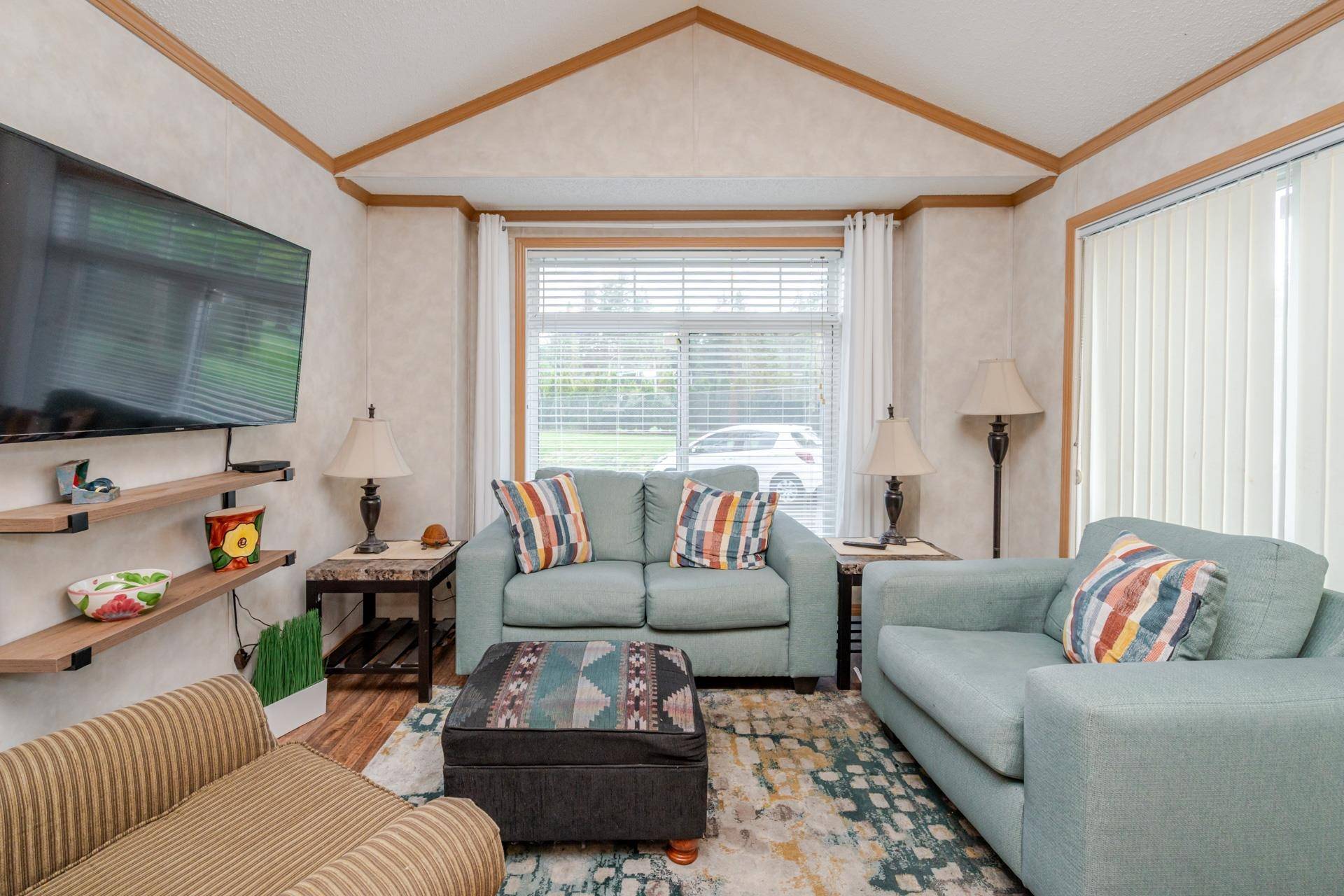 Langley, BC V2Z 1N2,24330 Fraser HWY #9