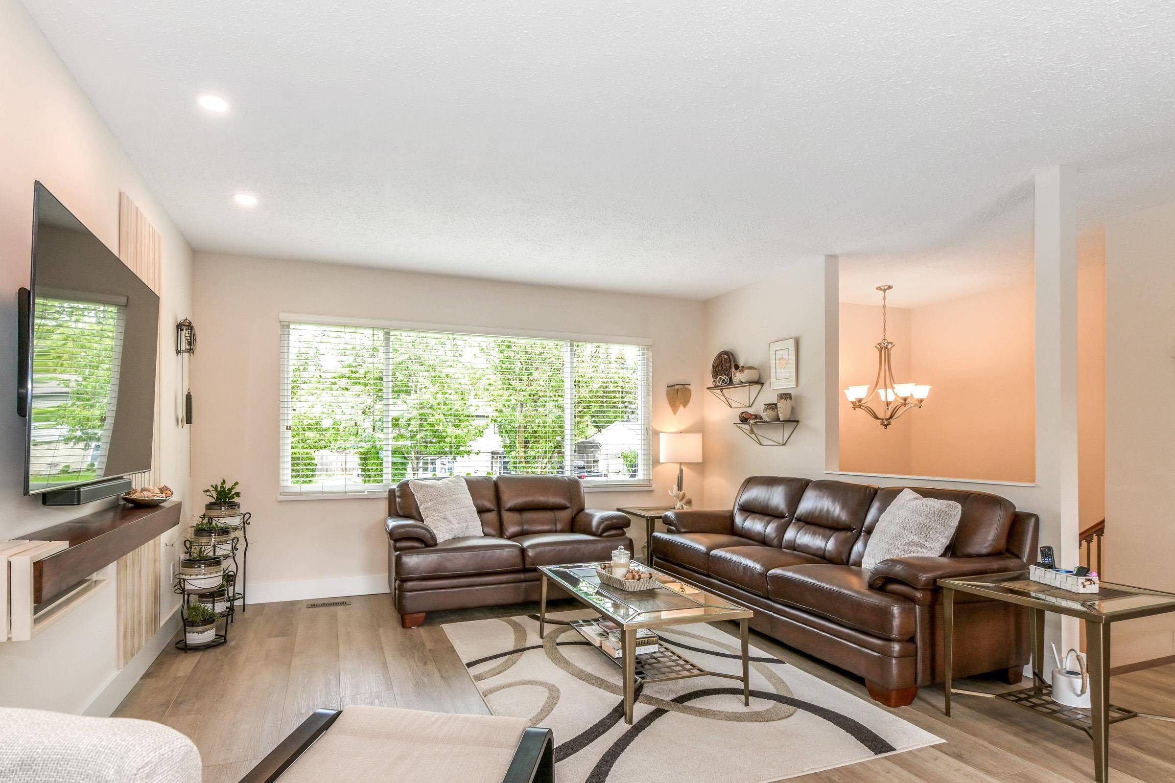 Surrey, BC V3S 7L6,19360 62a AVE