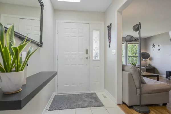 Langley, BC V3A 5X9,4841 208a ST
