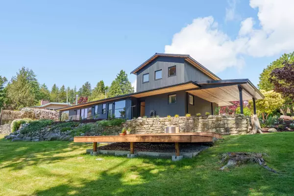 Gibsons, BC V0N 1V3,107 Mahan RD