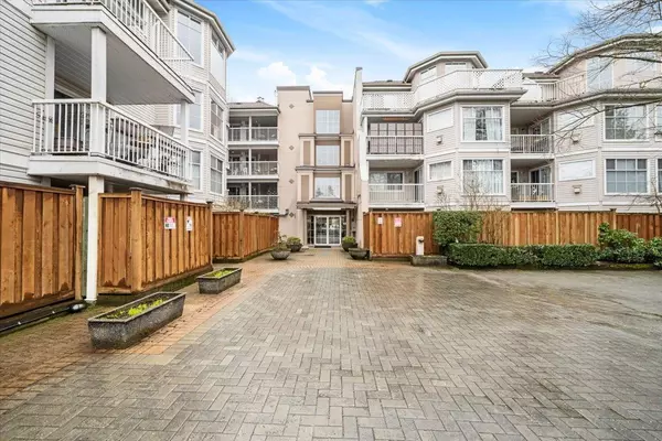 Port Coquitlam, BC V3C 6L7,2678 Dixon ST #215