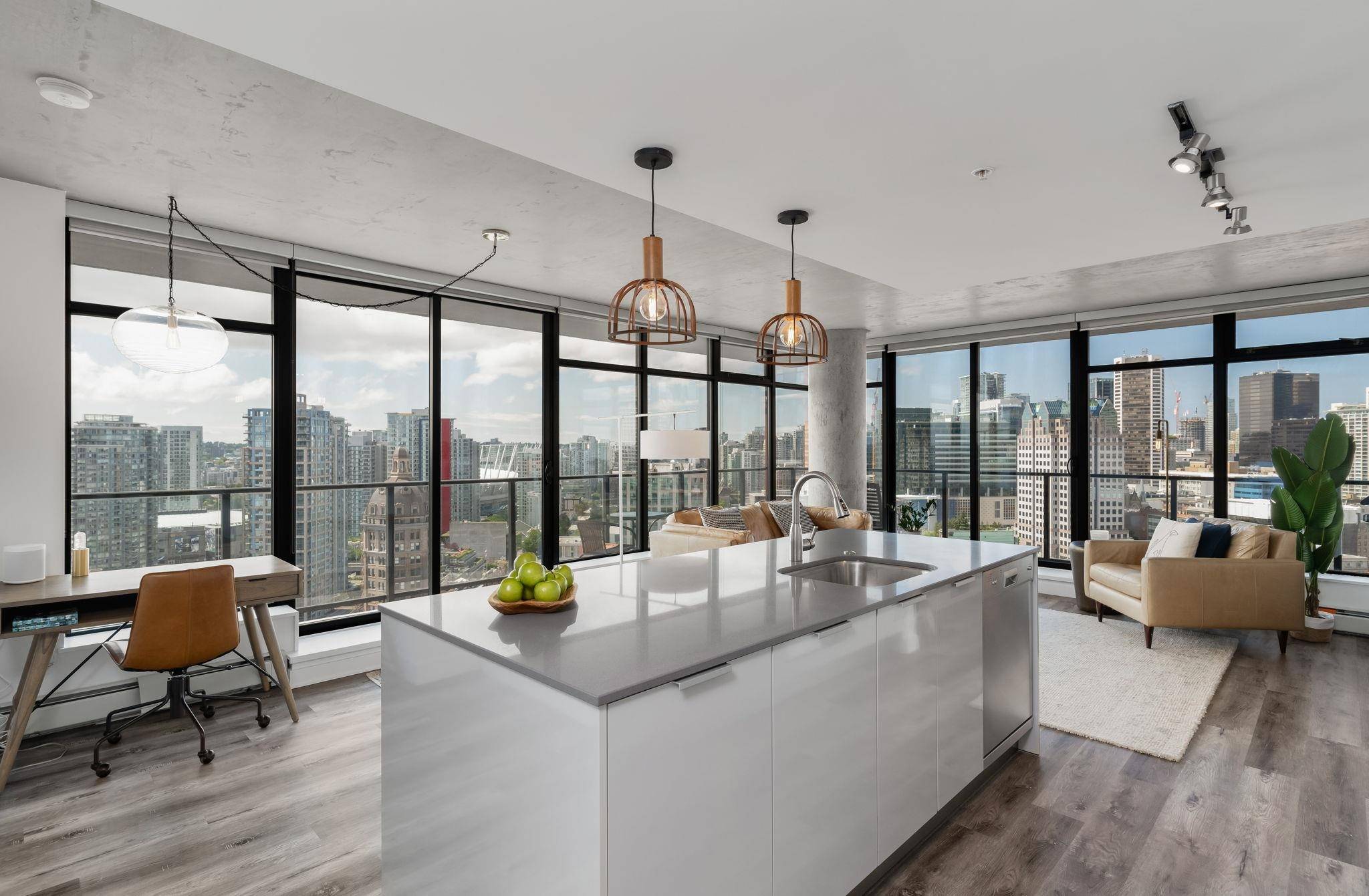 108 W Cordova ST #2705, Vancouver, BC V6B 0G5