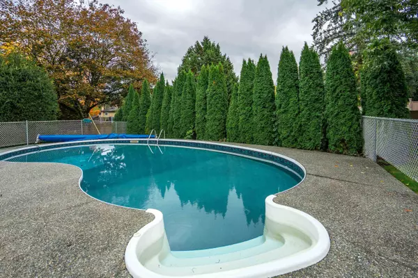 15336 Killarney Close, Surrey, BC V3S 6L6