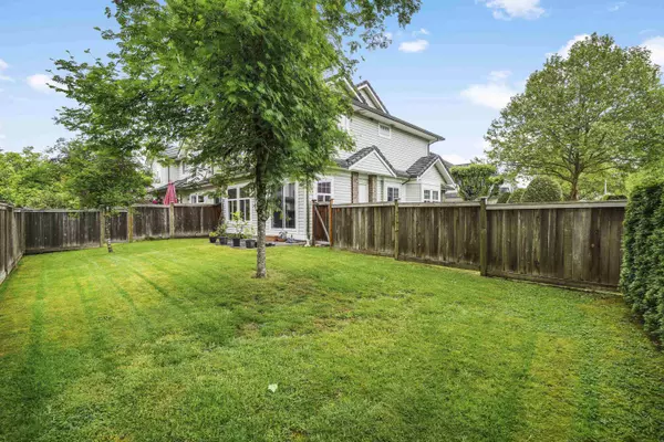 Port Coquitlam, BC V3B 7Z8,1290 Amazon DR #27