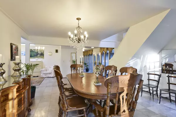 Delta, BC V4M 2C2,4943 Cliff DR