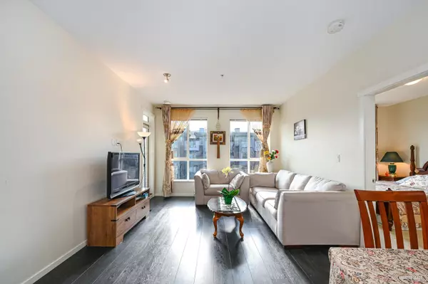 Coquitlam, BC V3B 0L1,3107 Windsor Gate #301