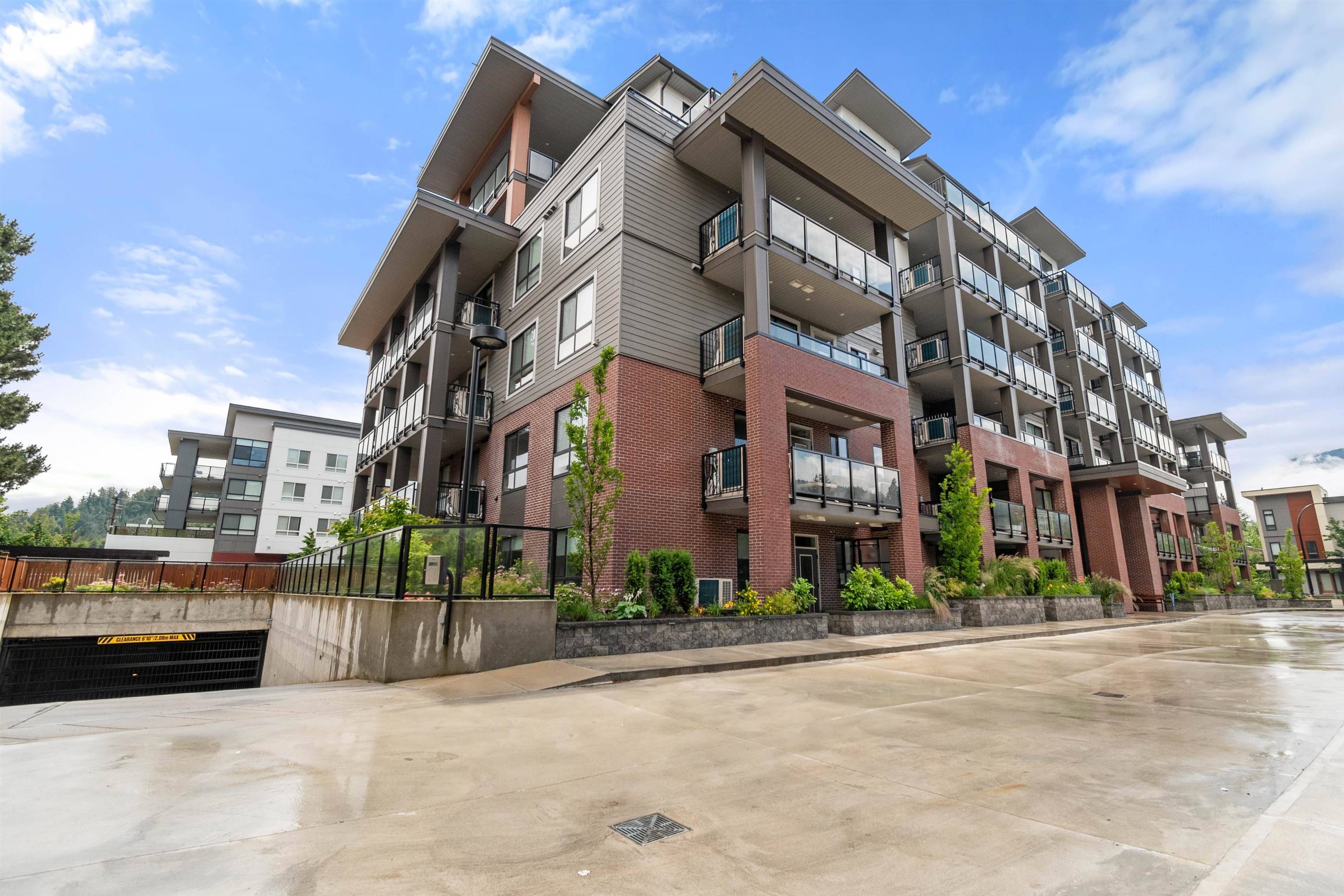Chilliwack, BC V2R 6K8,45511 Campus DR #103