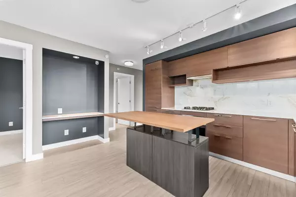 Coquitlam, BC V3J 0G3,570 Emerson ST #2404