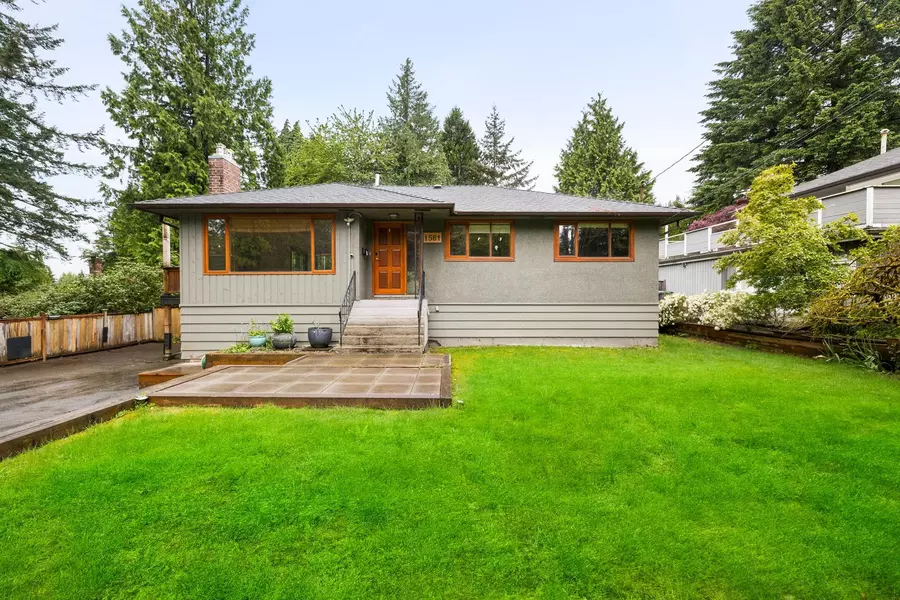 1561 Merlynn CRES, North Vancouver, BC V7J 2X9