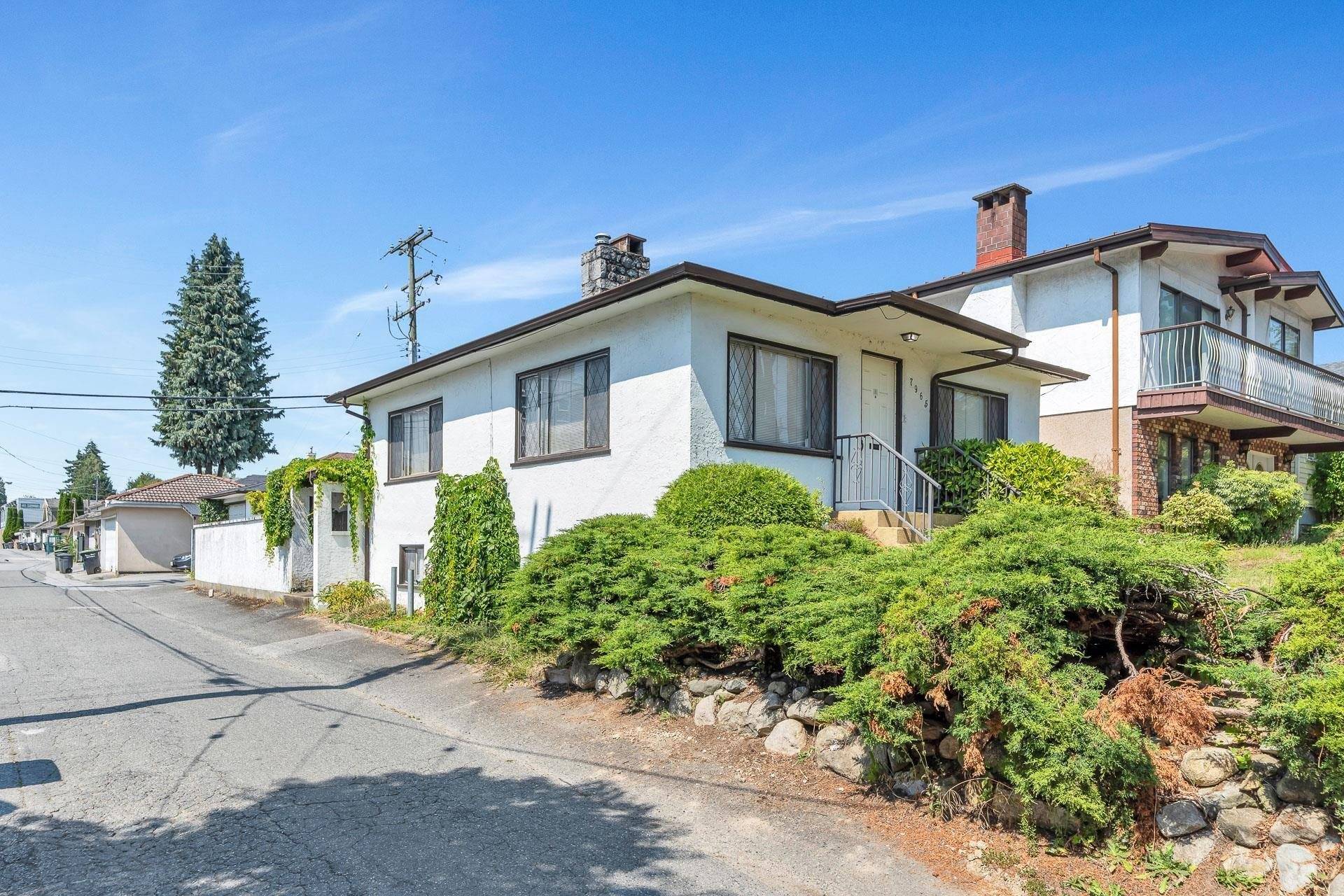 Vancouver, BC V5X 3E2,7965 Ontario ST