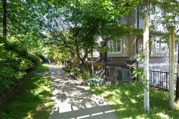 Surrey, BC V3R 4R3,11255 132 ST #56