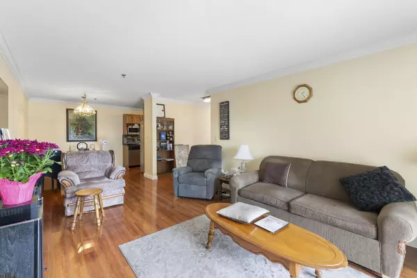 Abbotsford, BC V2S 6Z5,33535 King RD #315