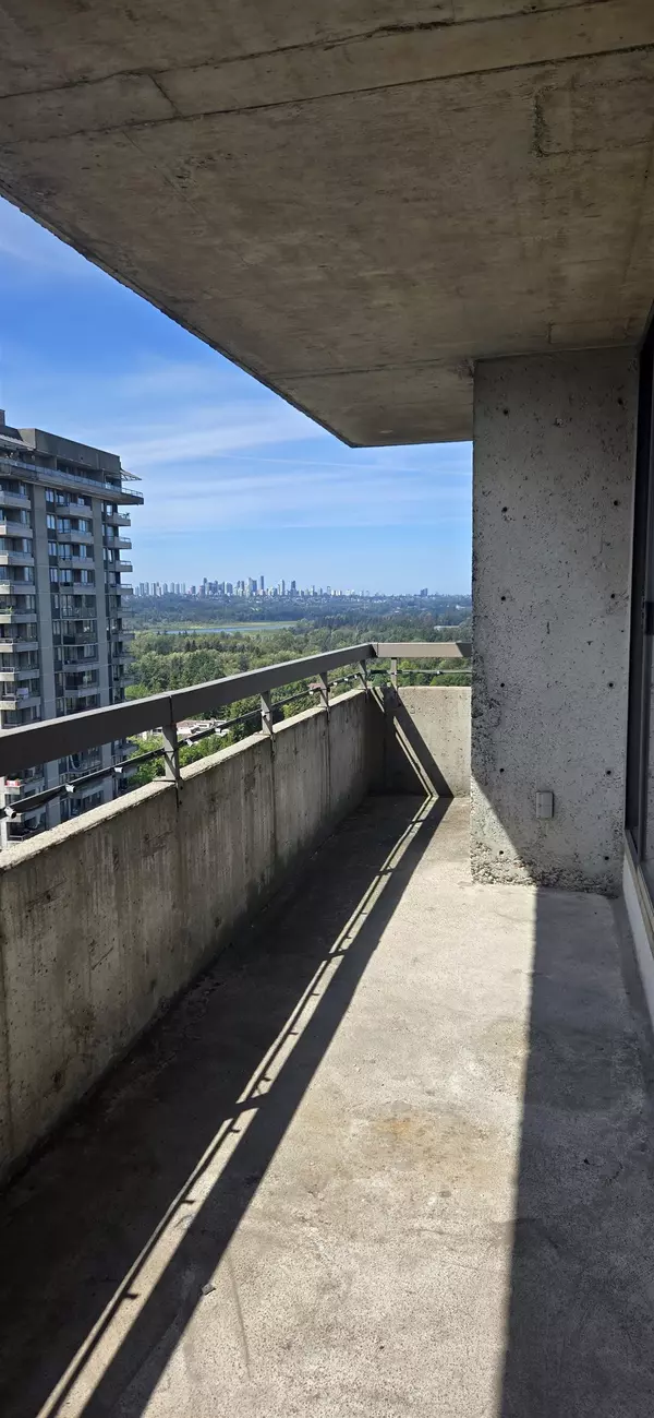 Burnaby, BC V3J 7G8,3771 Bartlett CT #2206
