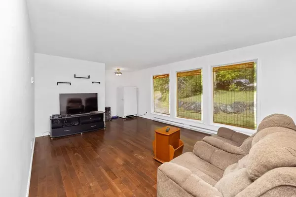 Garden Bay, BC V0N 1S1,4561 Sinclair Bay RD