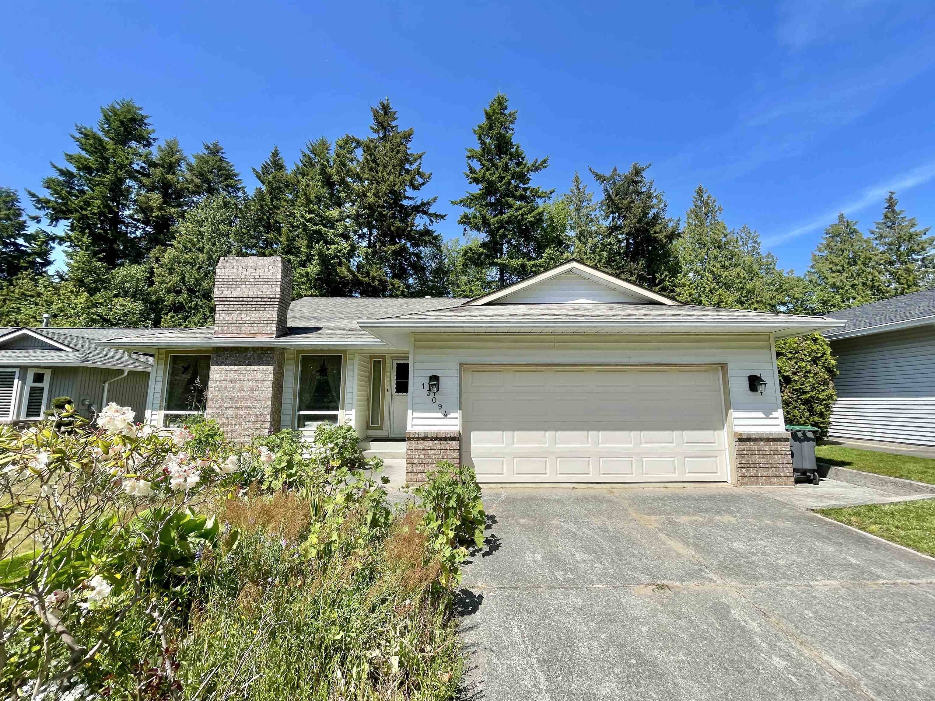 13094 Summerhill CRES, Surrey, BC V4A 7Y1