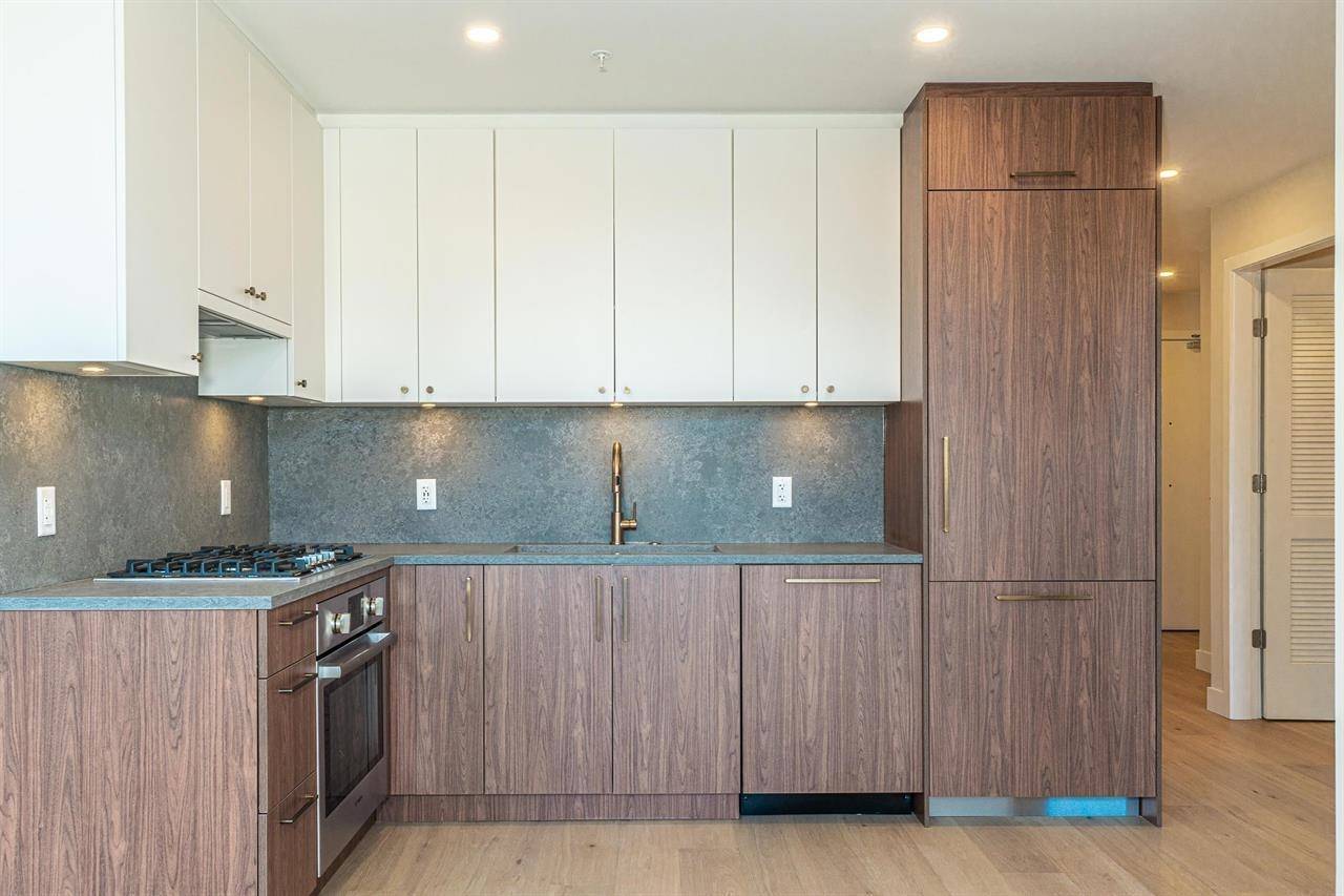 Vancouver, BC V5Z 0K9,5007 Ash ST #209