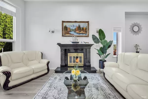 2226 Dublin ST New Westminster, BC V3M 3B1