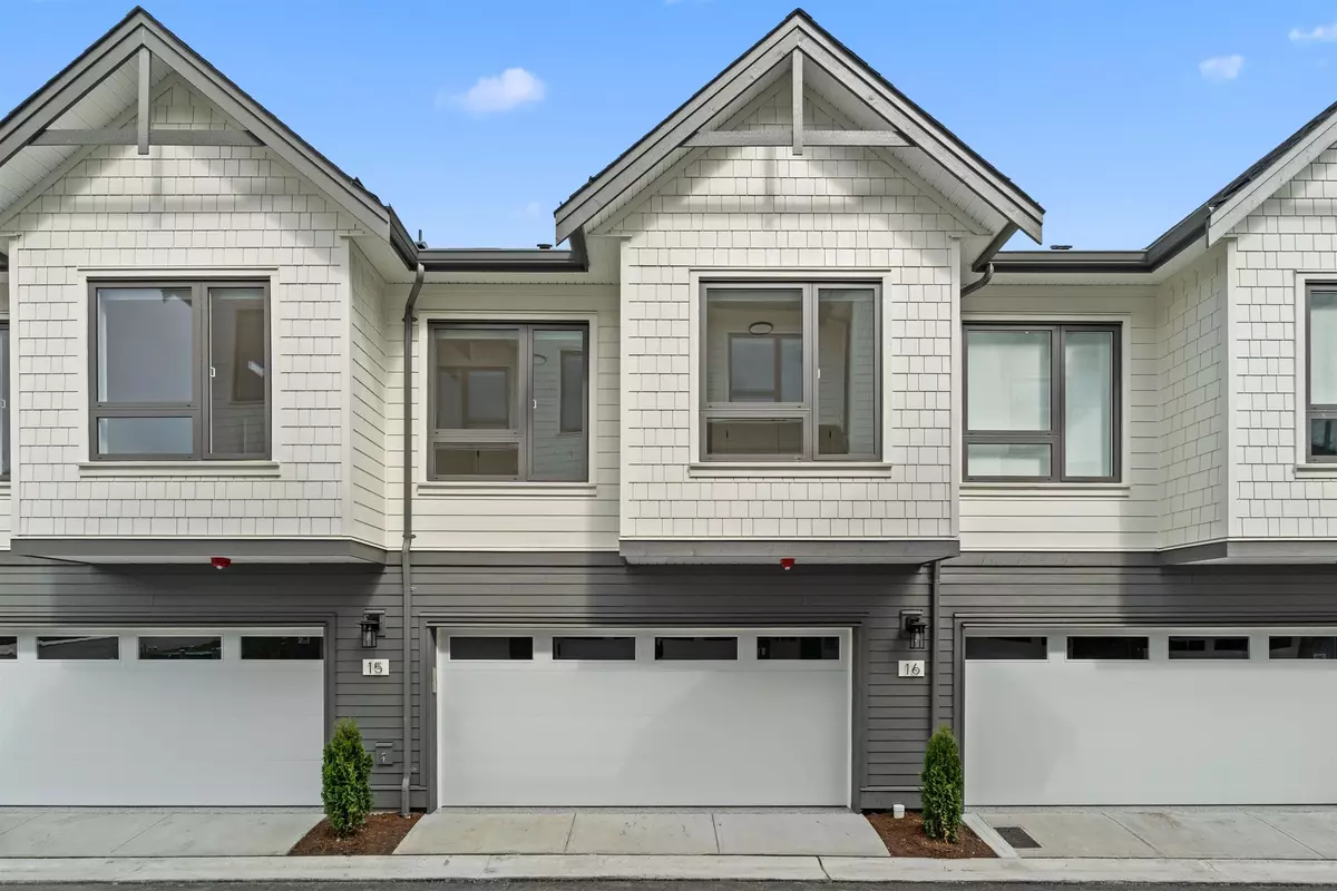 Surrey, BC V7N 4T2,16358 90 AVE #15