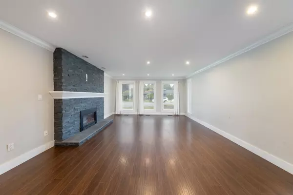 Delta, BC V4M 2W9,38 Deerfield DR