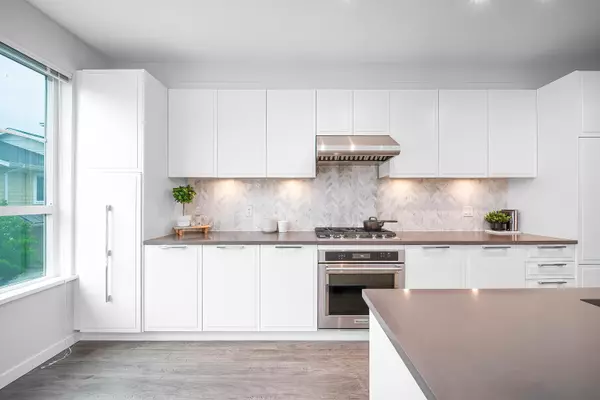 Delta, BC V4K 0C9,5551 Admiral WAY #74