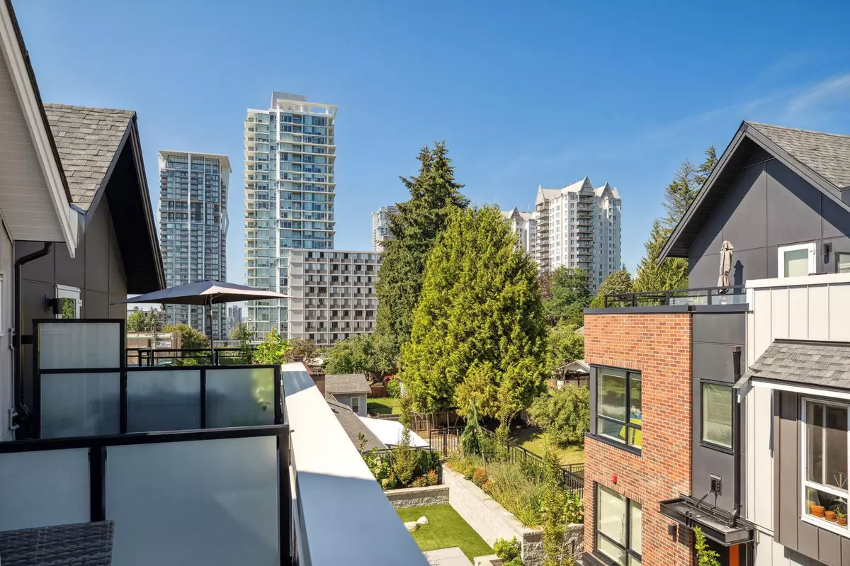 Coquitlam, BC V3K 3K1,609 Sydney AVE #103