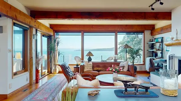 9217 Truman RD Halfmoon Bay, BC V0N 1Y2